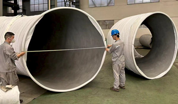 Erikoismateriaaleja päittäishitsausputkien liitososat