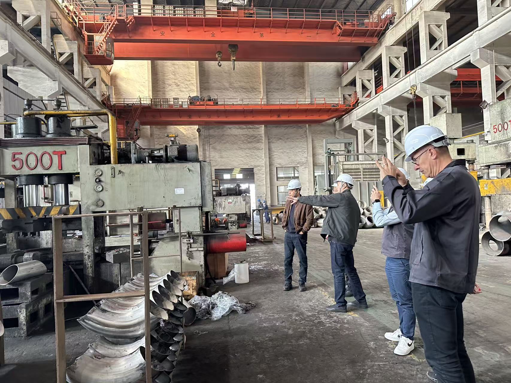 Asiakkaan vierailu johtaa uuteen tilaussopimukseen